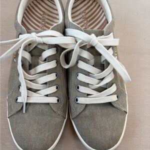 Taos Footwear Taupe Canvas Sneakers with Cream Laces